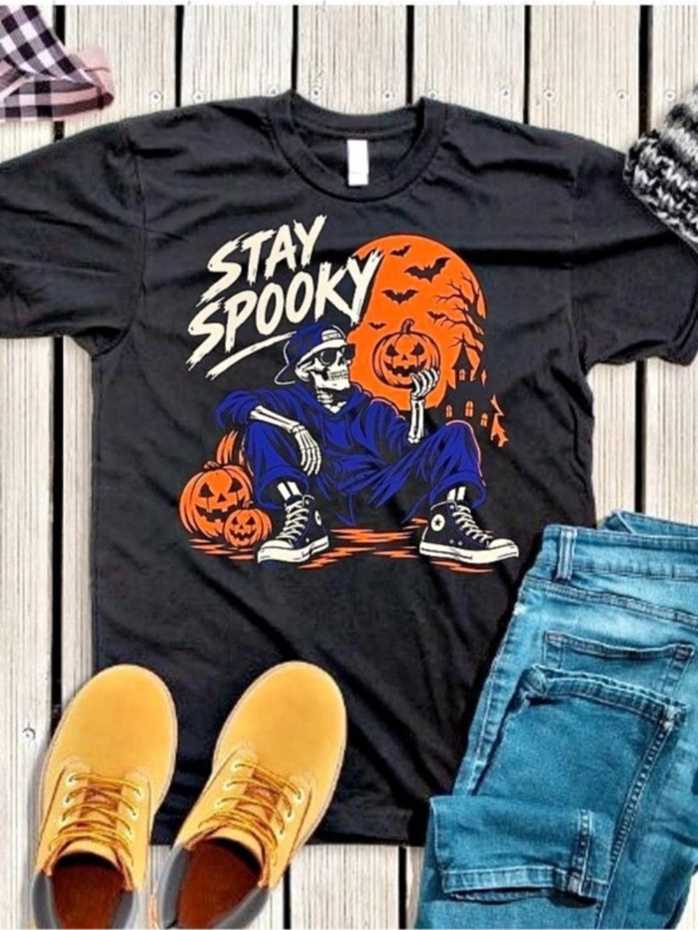 Stay Spooky Graphic t-shirt unisex